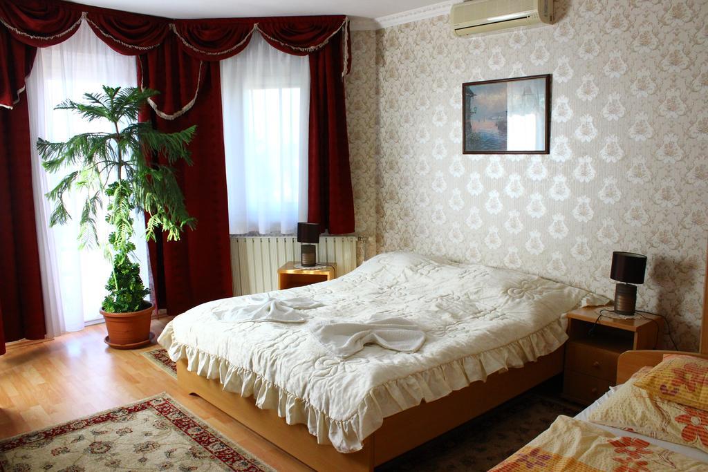 Kalman Panzio Bed & Breakfast Szeged Exterior photo